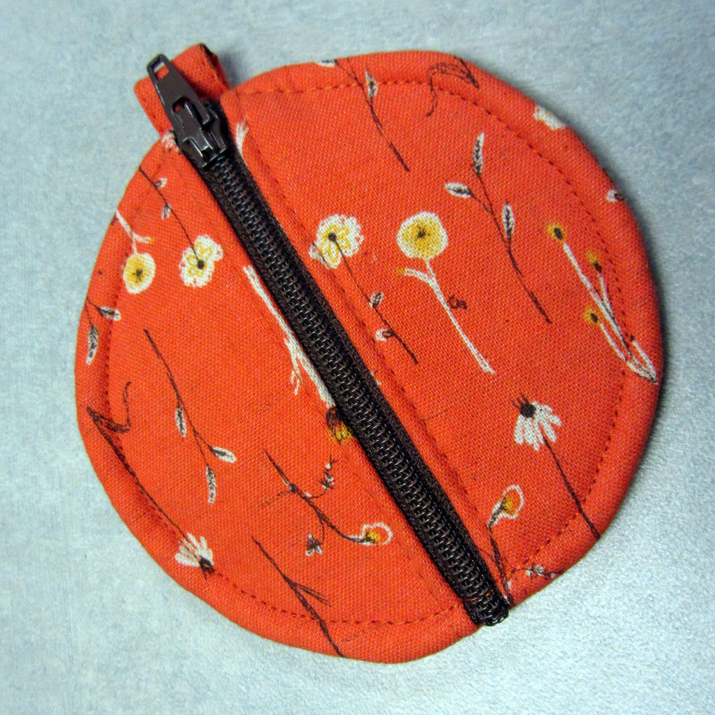Her pattern is a free pdf download on the tutorial page, and the