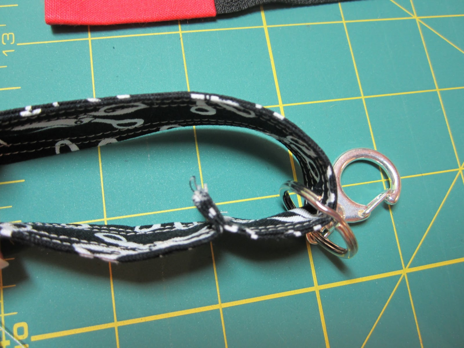 Quarter Incher Tutorial Adding a Detachable Strap