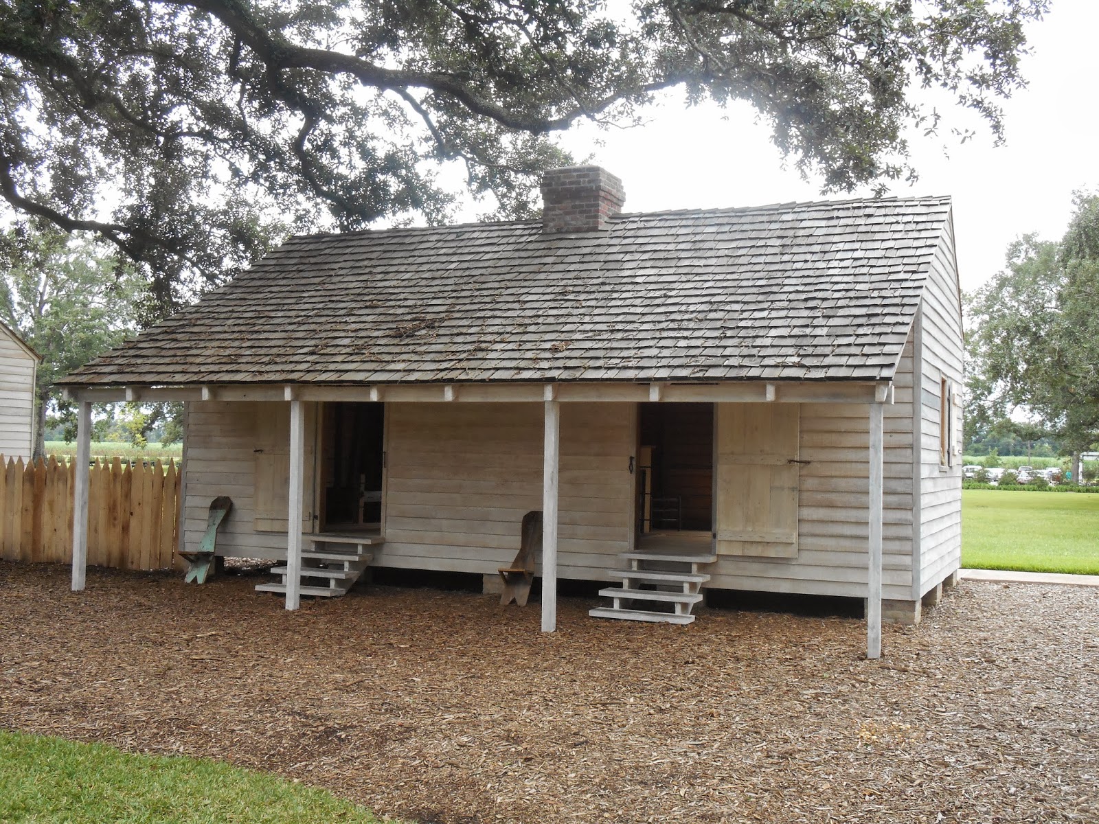 Southern Folk Artist & Antiques Dealer/Collector Bon Séjour/Oak Alley