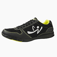 http://www.zumba.com/en-US/store/US/product/z-kickz?color=Black
