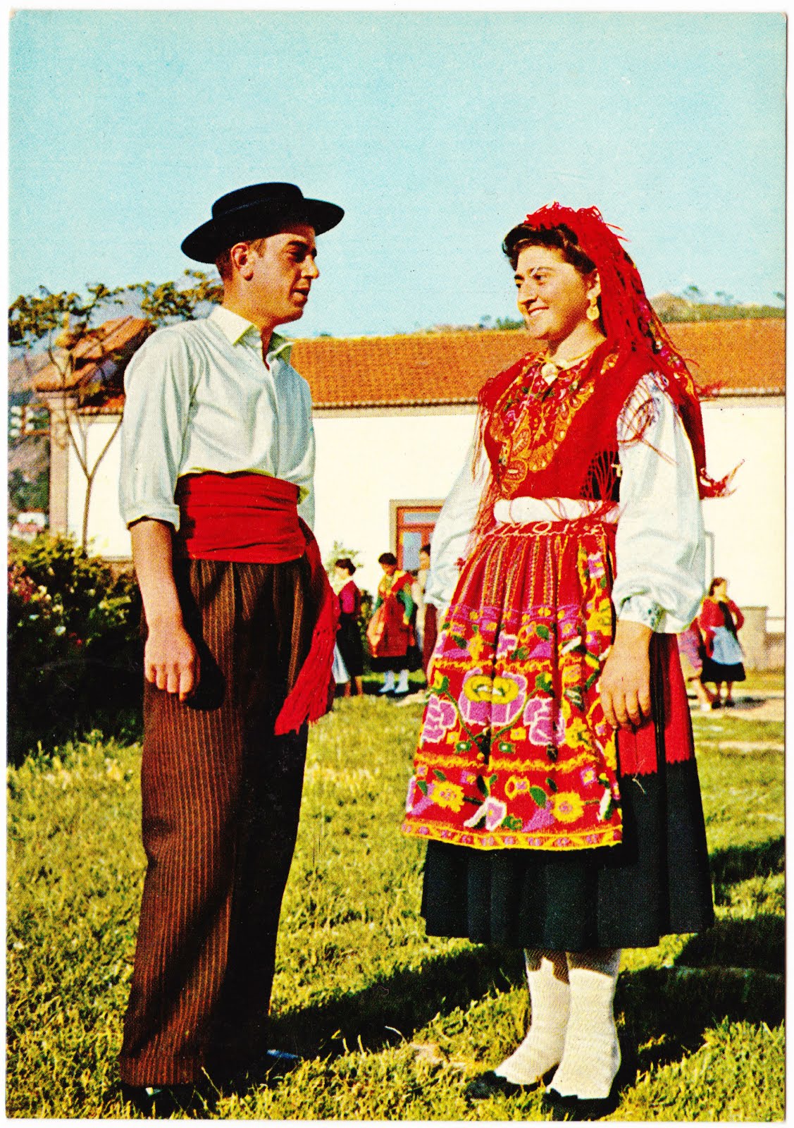 What is traditional Portuguese clothing?