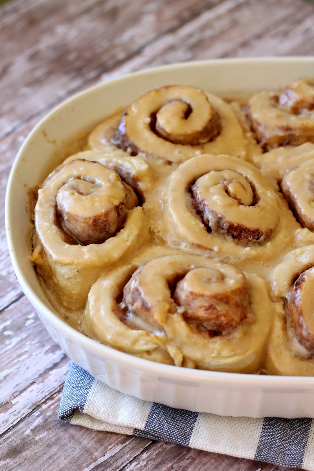 Louisiana Bride: Shortcut Cinnamon Rolls