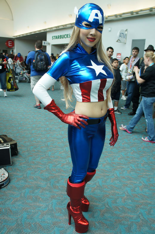Cosplayers sensuais ComicCon 2012.