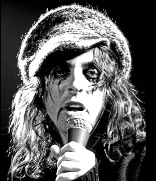 alice_cooper_goes_to_hell_blogspot