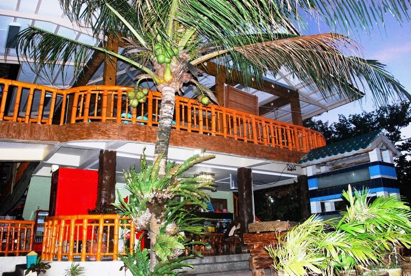 F.Y.I. (Fire Your Imagination) Restaurant Review Silangang Nayon Park