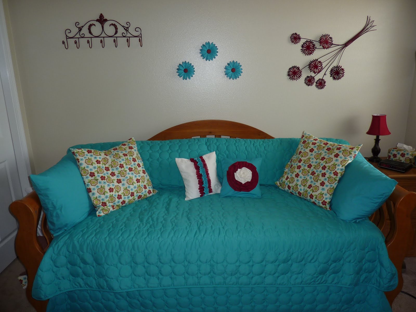 No Time To Be Bored Our New Guest Room Turquoise And Red