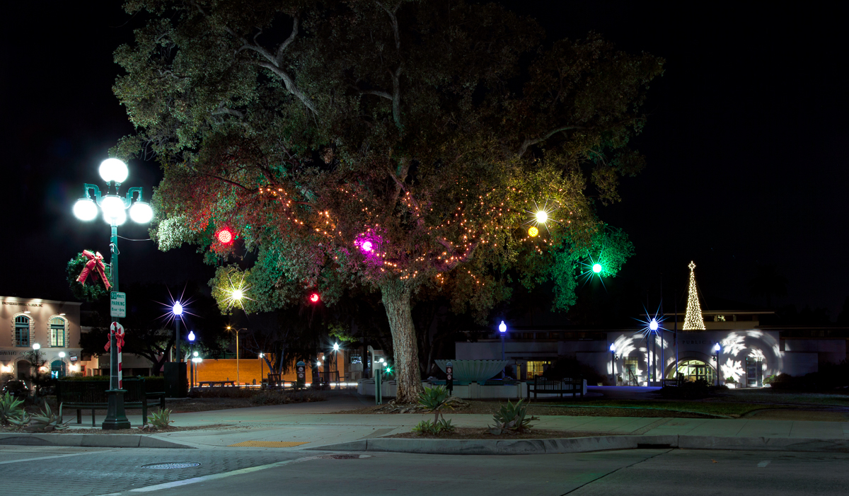 Old Town Monrovia Christmas Decorations