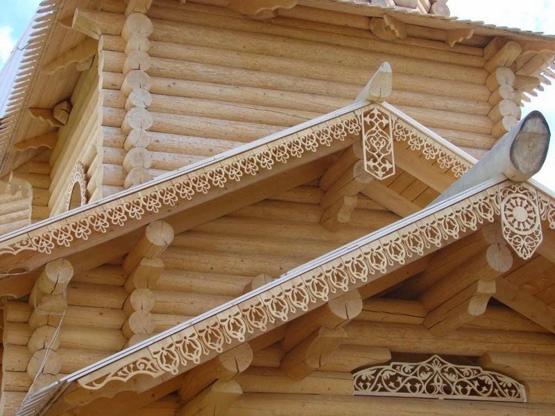 Карниз дома из дерева Карниз дома из дерева