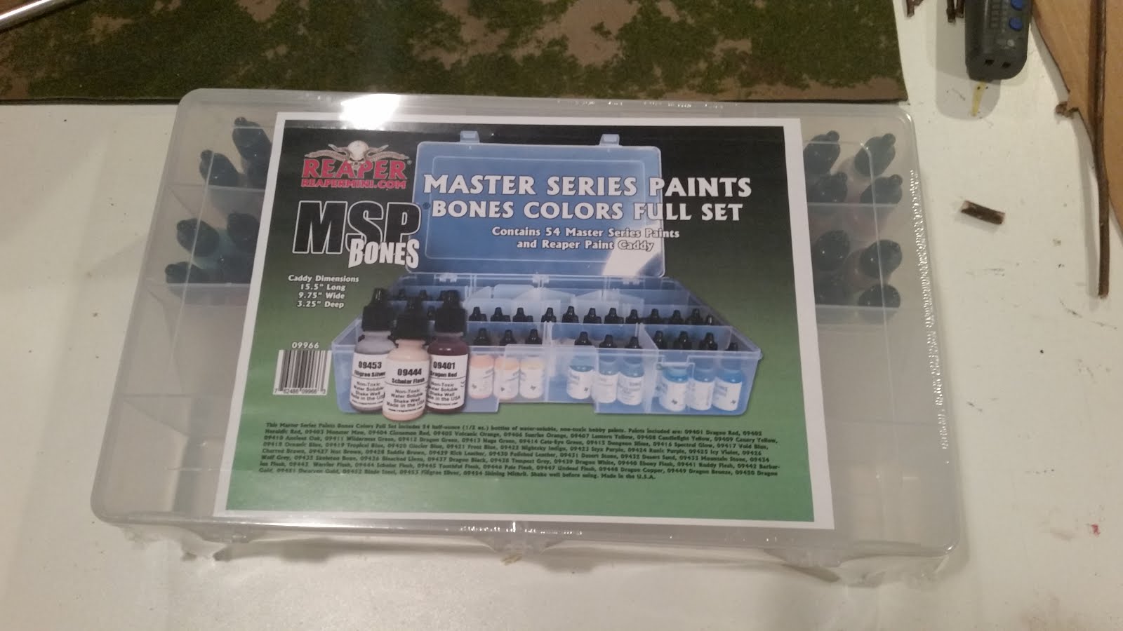 Painting The Lead Pile Reaper Master Series Bones Paint Review I Figured A Good Way To Test Them Out Would Be Compare The Paint Adhesion On Unprimed Bones Models For Some Similar Colors Washed Up Figs