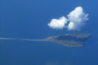 Ini 8 Pulau Berbentuk Unik Nan Indah Memukau Dunia Ini 8 Pulau Berbentuk Unik Nan Indah Memukau Dunia