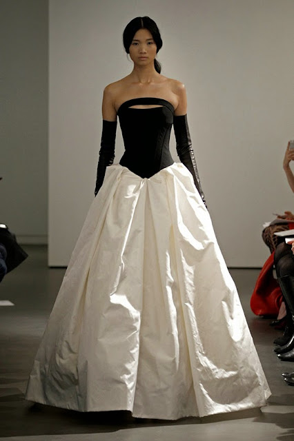 Vera Wang Black and White Wedding Dress 04