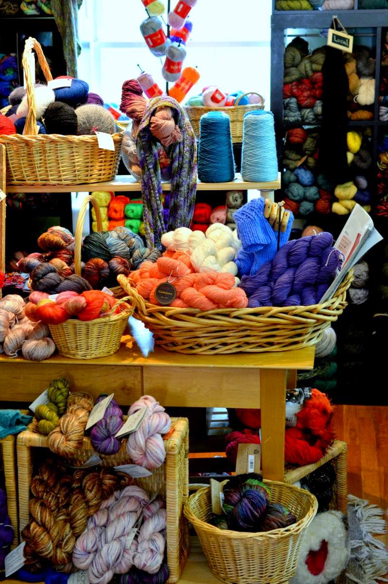 Little Knitty Bird LYS Tour Knit Wit Yarn Shop