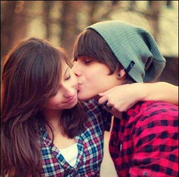 cute kissing couples images