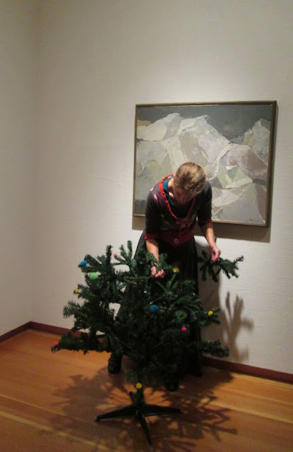 Paper Doll Christmas Tree