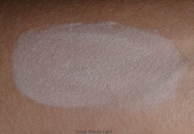 Review and Swatches Kryolan Translucent Loose Powder in the Shade TL09 
