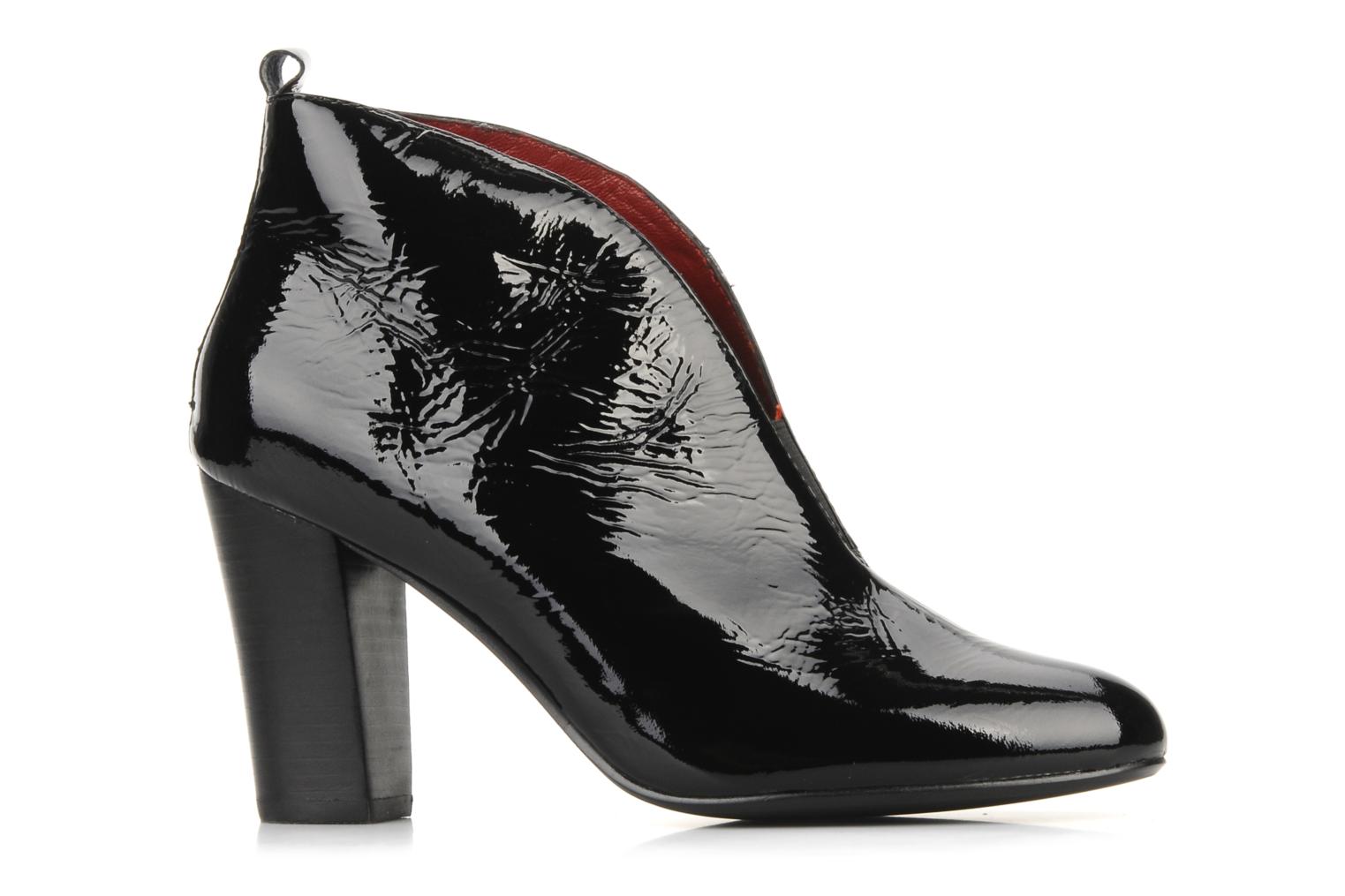 bottines plates vernies