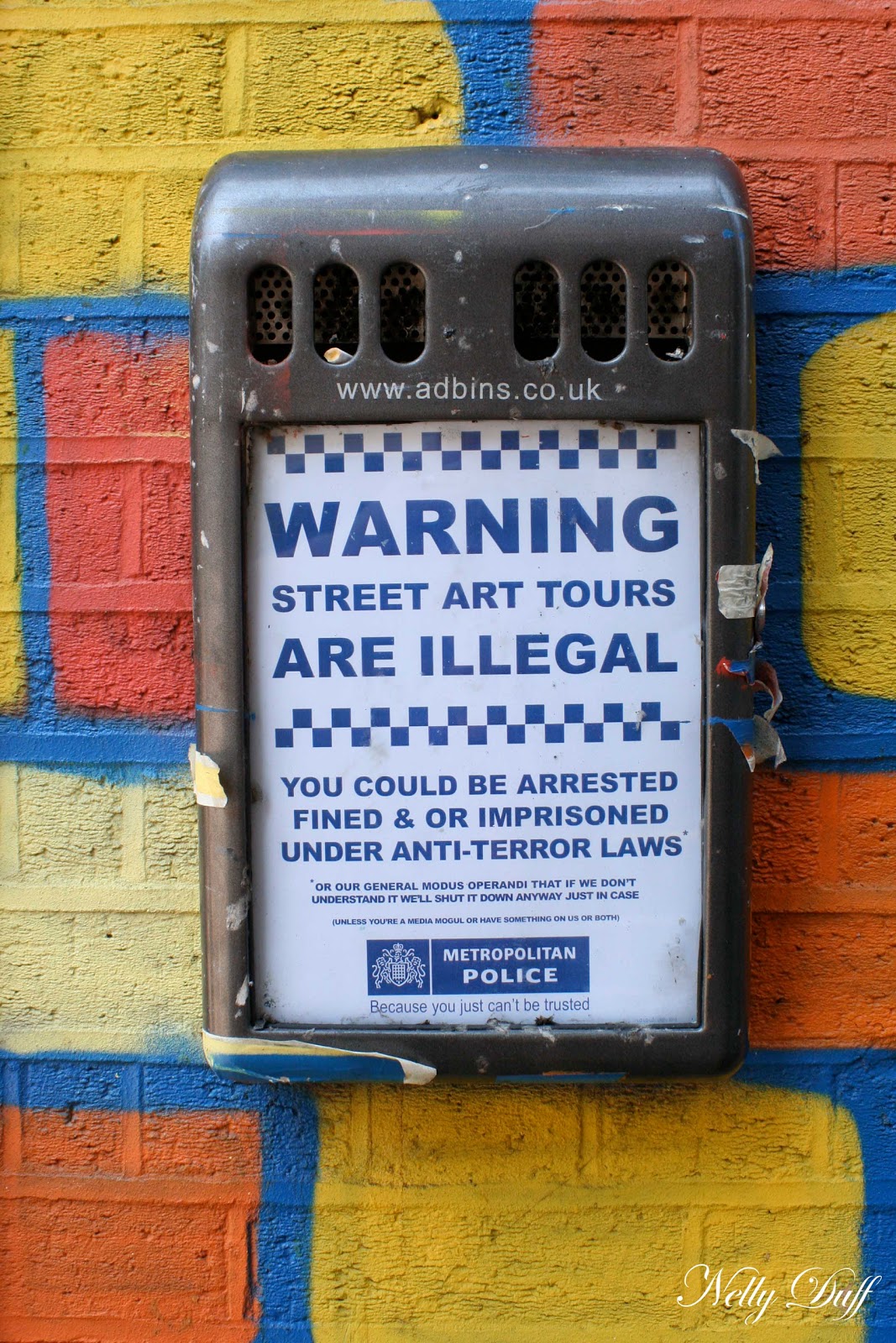 The Daily Duff *STREET ART TOURS ILLEGAL!*