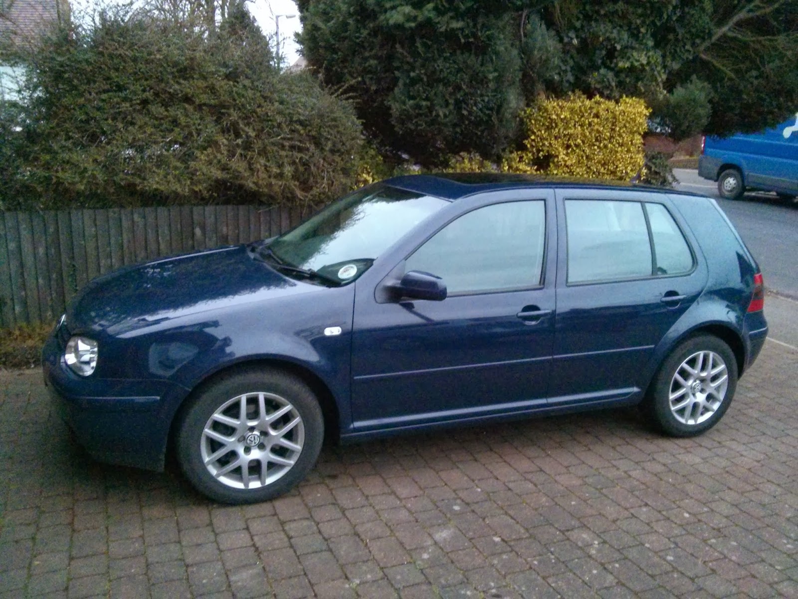 VW Golf Mk4 Bonnet Rust VW Golf Mk4 Bonnet Rust
