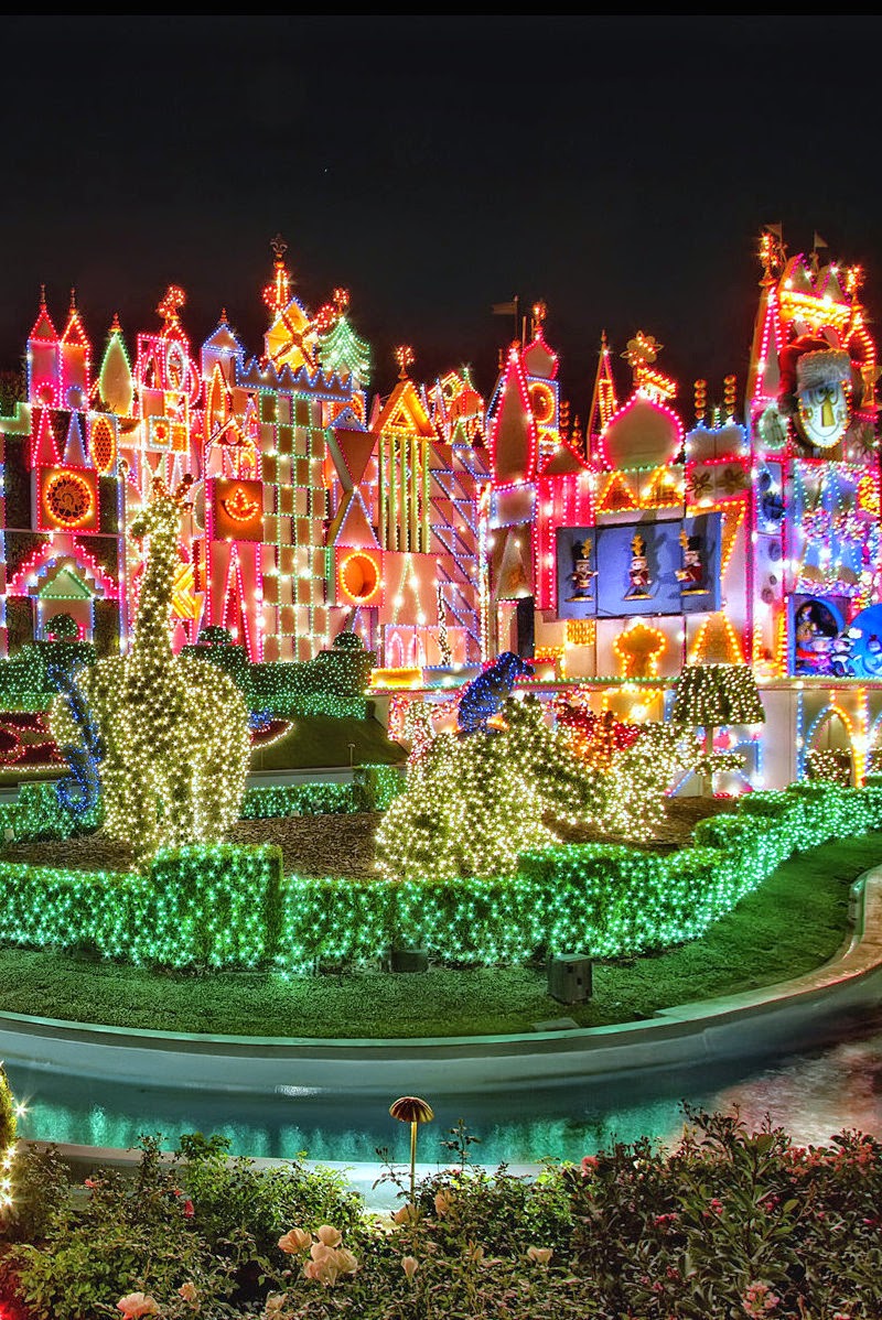 Disneyland Christmas decorations