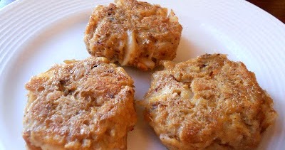 The Savvy Kitchen: Baked Mini Crab Cakes