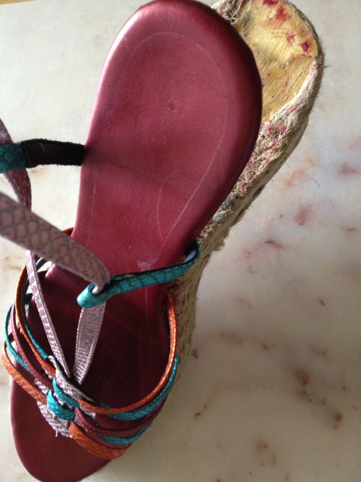 Miss Blogworthy Handy Hot Glue A ShoeIn for a Quick DIY Fix