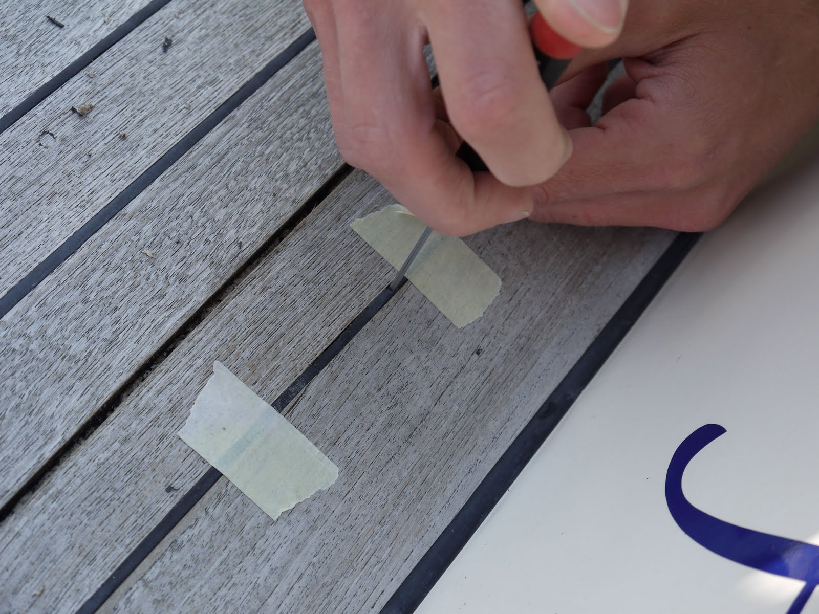 Teak decks pros and cons S/Y Dolphin Dance