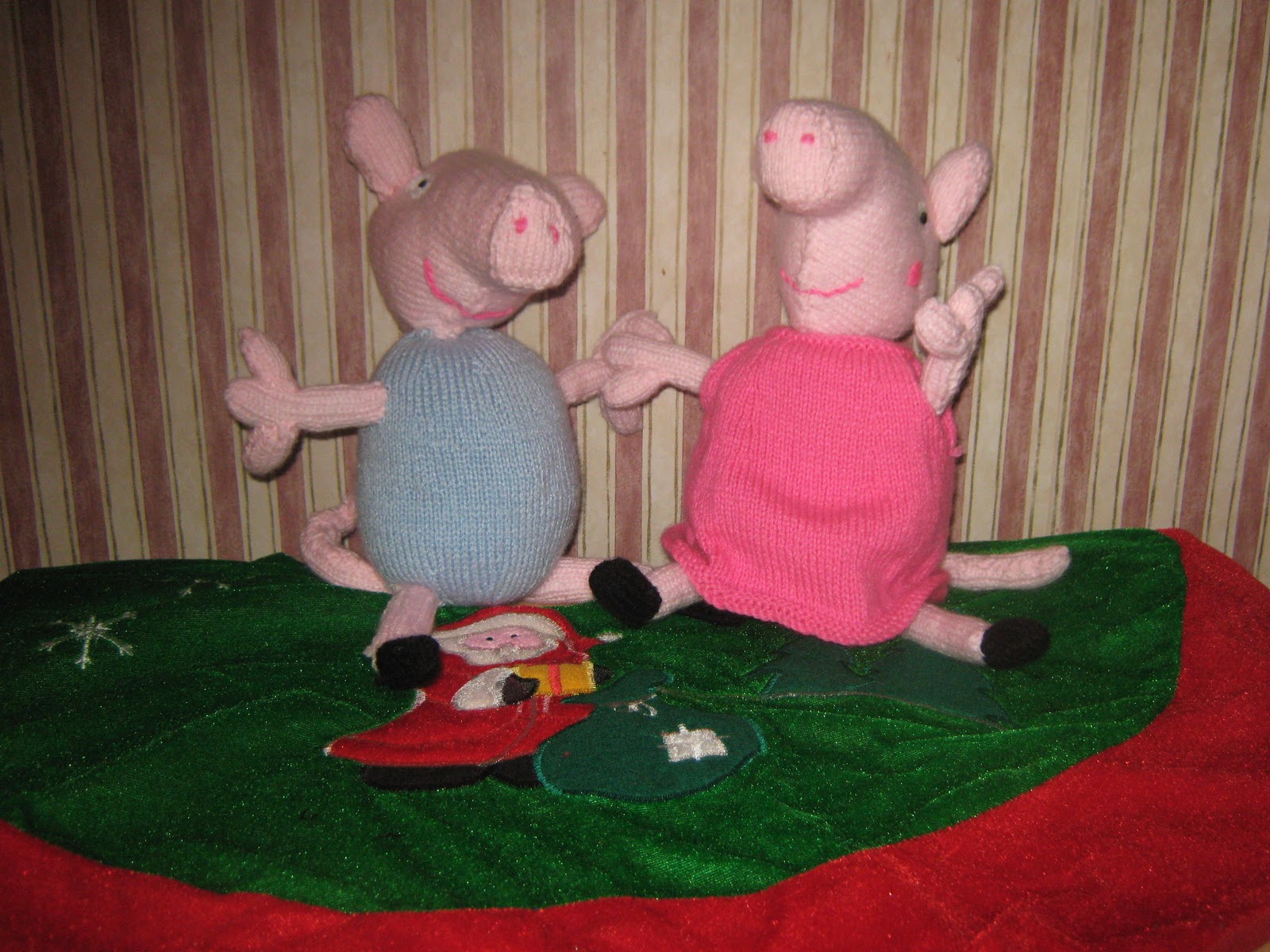 Knitting to Stay Slim: Peppa Pig & George