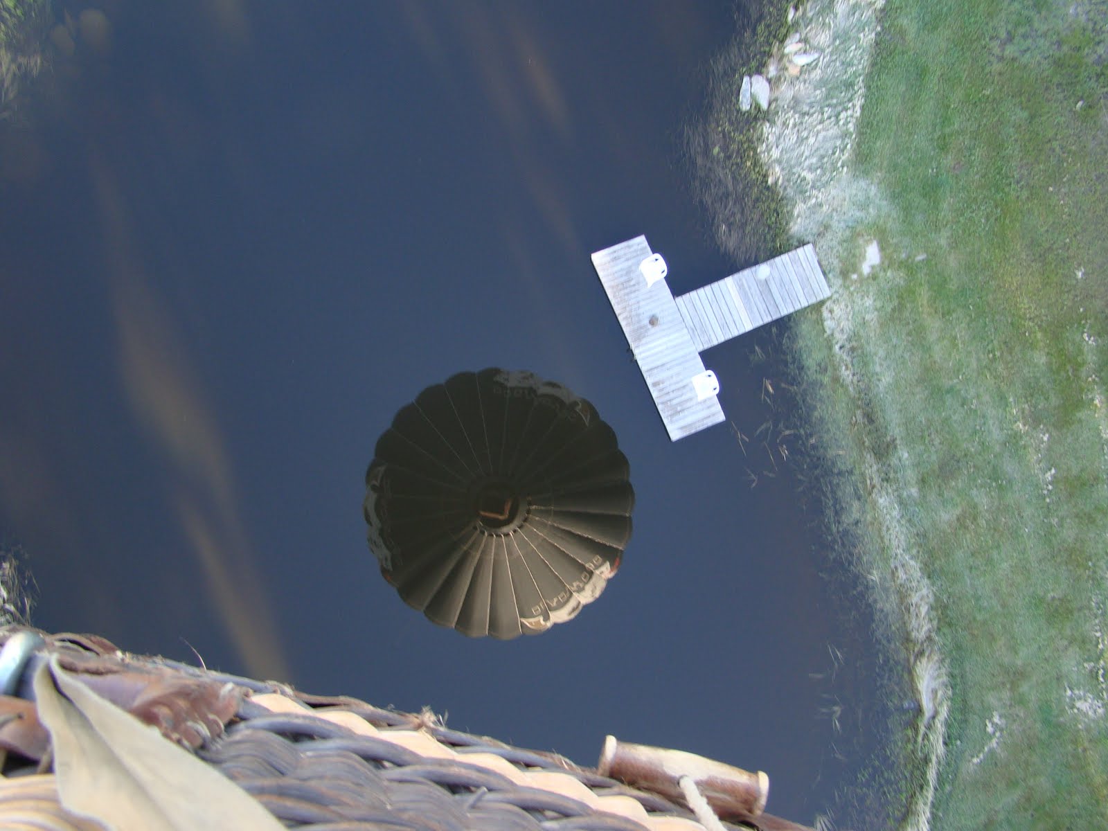 T & T do Yellowstone Hot Air Balloon and Mount Rushmore