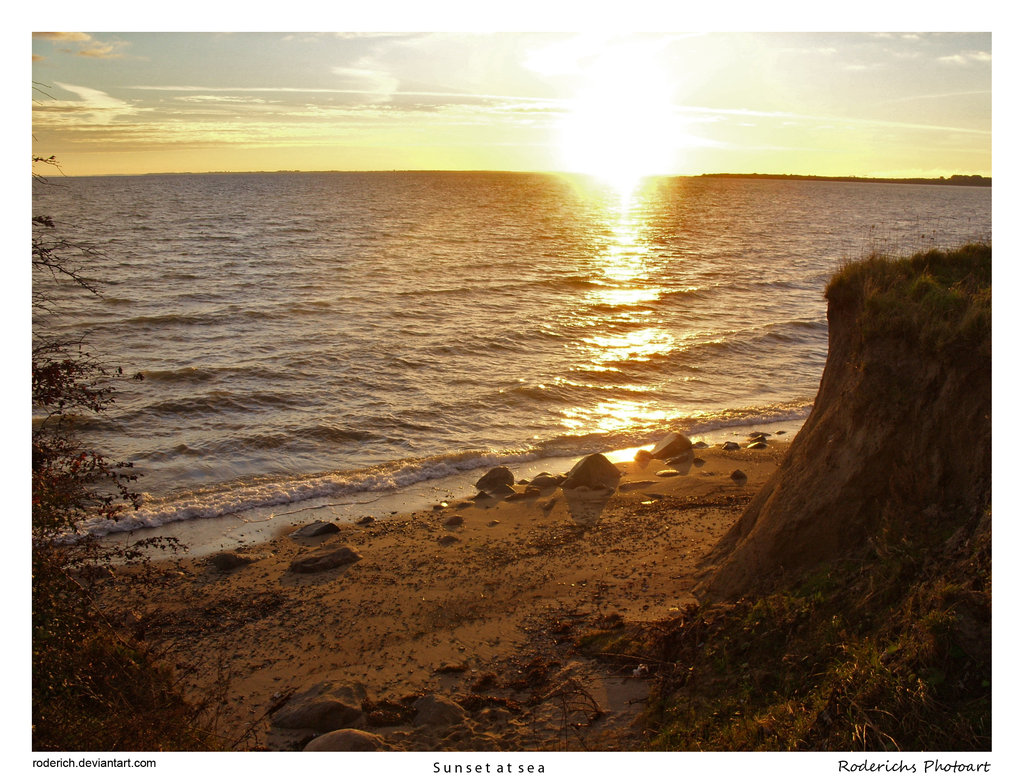 http://4.bp.blogspot.com/-JHJBOt1rkuM/UC5QwNcZx5I/AAAAAAAAE9k/hbzfaN0JiIM/s1600/Nature+Sunset+at+the+Baltic+Sea.jpg