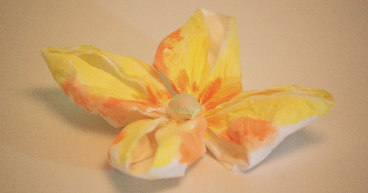 Tus Sueños de Papel hacer una flor con una servilleta?
