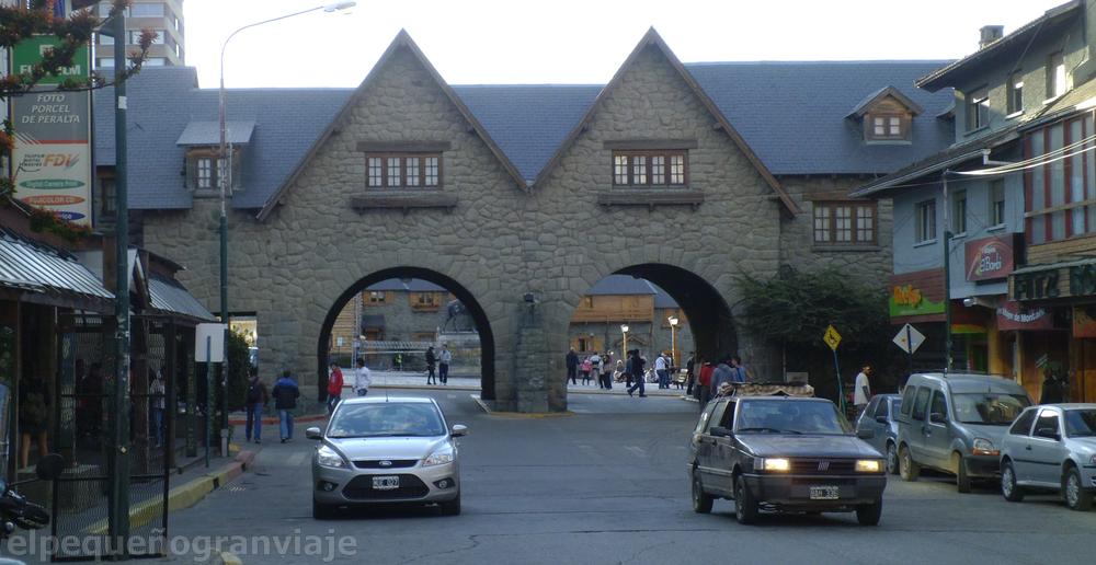 Plaza cívica Arcos, plaza cívica, Bariloche
