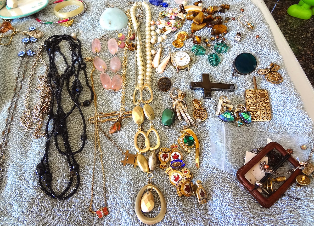 Resin Crafts Jewelry Grab Bag to Jewelry Box!