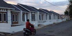 Pameran Rumah Murah Hanya 65 Juta Rupiah Pameran Rumah Murah Hanya 65 Juta Rupiah
