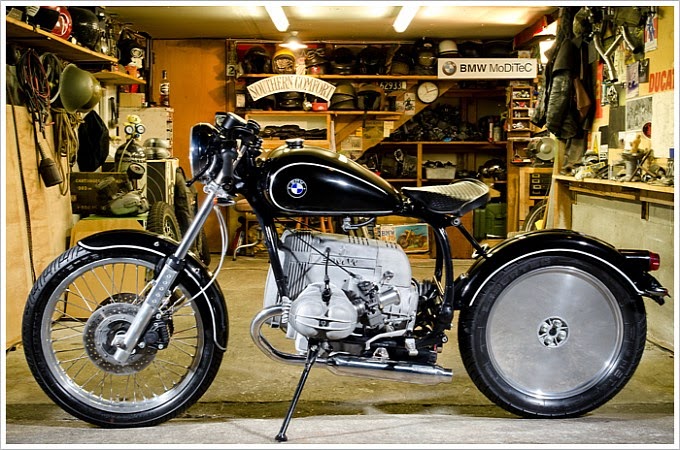 1986 BMW R80RT ‘Bopper’ Custom BMW Bobber based on a 1986 BMW R80RT. The builder Michael Dobson from New Zealand, who used to be a BMW motorcycle mechanic for the police BMW motorcycles for 34years. He used his expertise in building this Custom BMW R80RT 1986 BMW R80RT ‘Bopper’ Custom BMW Bobber based on a 1986 BMW R80RT. The builder Michael Dobson from New Zealand, who used to be a BMW motorcycle mechanic for the police BMW motorcycles for 34years. He used his expertise in building this Custom BMW R80RT