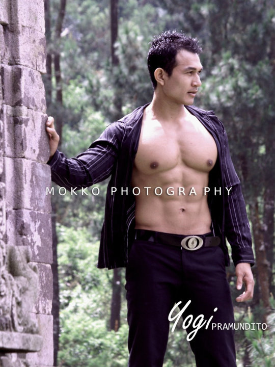  Southeast Asian Hot Male Model