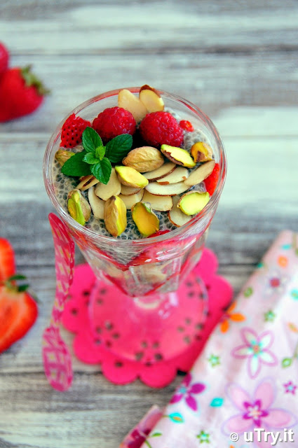 Check out how to make this refreshing and healthy Chia Seeds Pudding Parfait   http://uTry.it