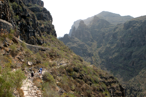 Una turista alemana muere en el desprendimiento de Barranco del Infierno en Adeje, Tenerife Una turista alemana muere en el desprendimiento de Barranco del Infierno en Adeje, Tenerife