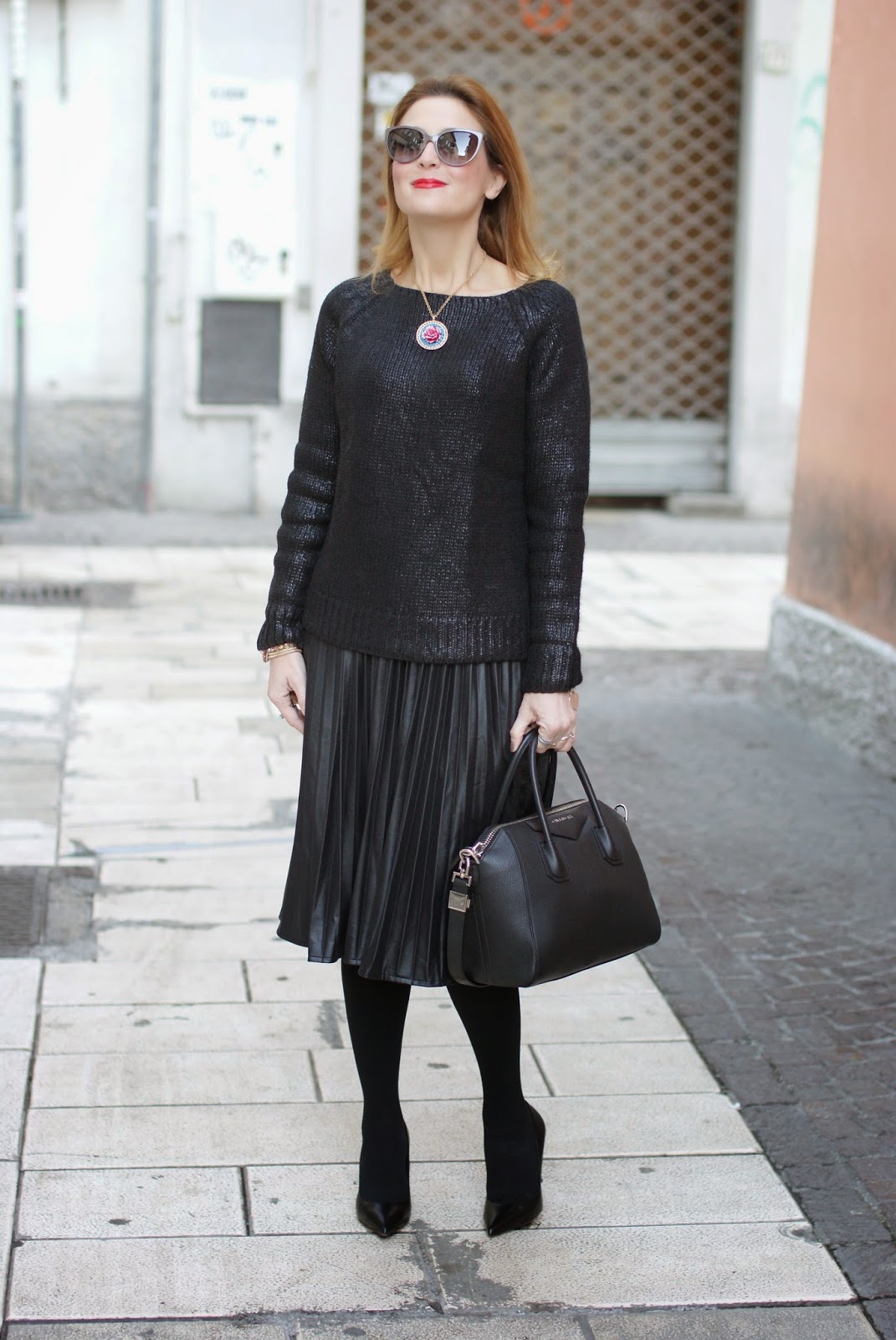 Black metallic finish sweater, faux leather pleated midi skirt, givenchy antigona bag, black on black look, Fashion and Cookies, fashion blogger