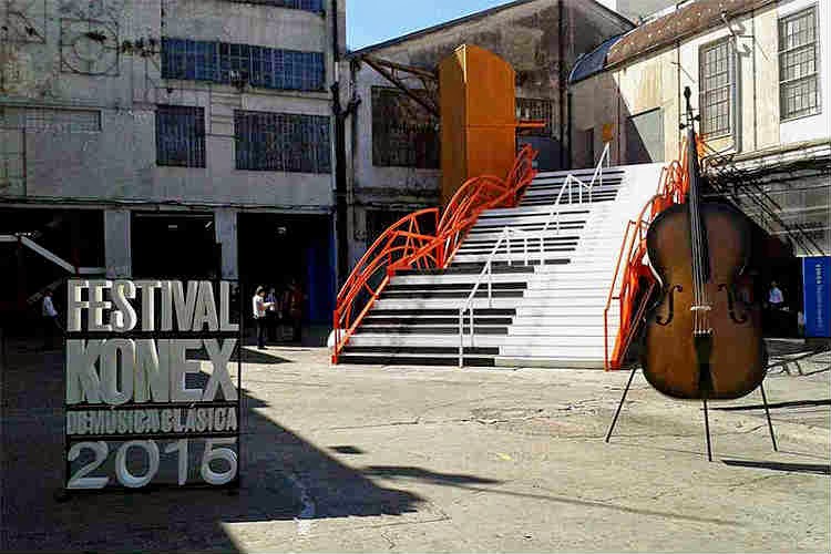 Pandorama: 04/15 Clasicas creativo Escalera