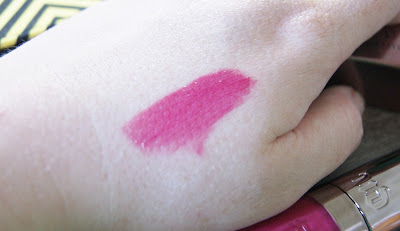 Urban Decay Revolution High-Colour Lipgloss in Quiver Swatch
