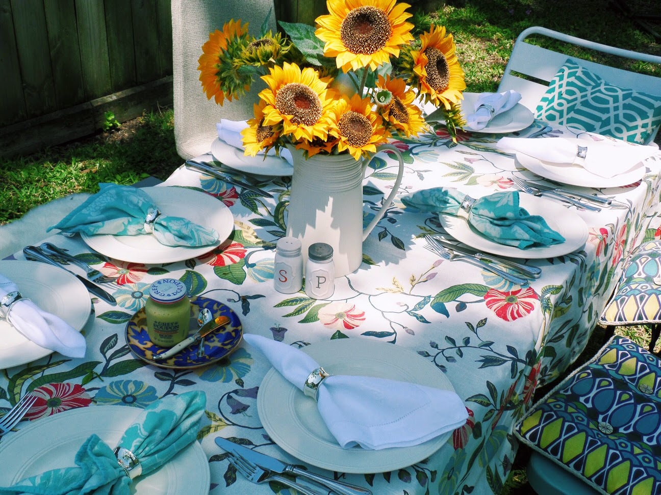 sunflowers brunch, target vine tablecloth, kate spade plates, easter brunch