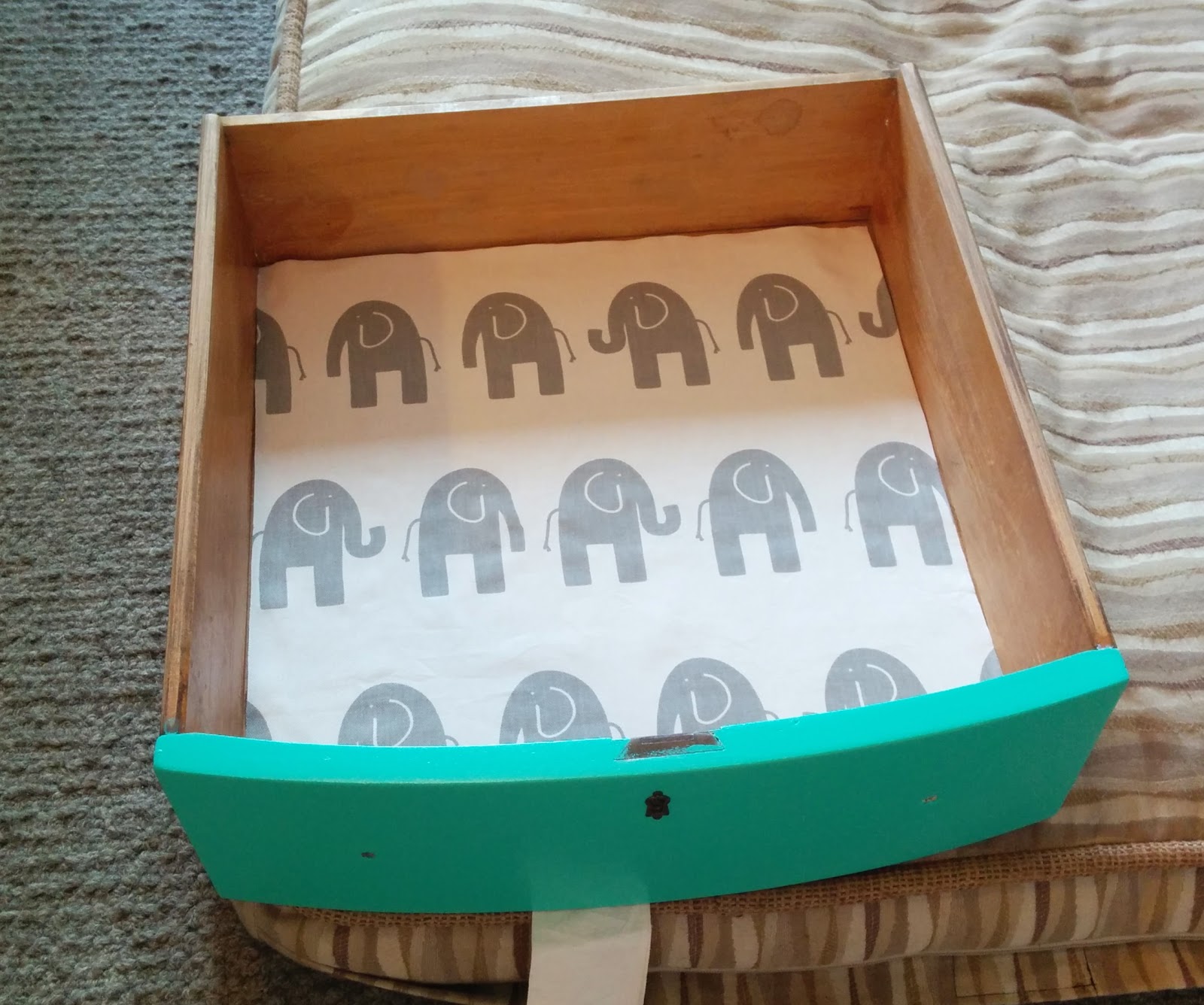 Lemon and Mint Tutorial Fabric Drawer Liners for Curved Drawers