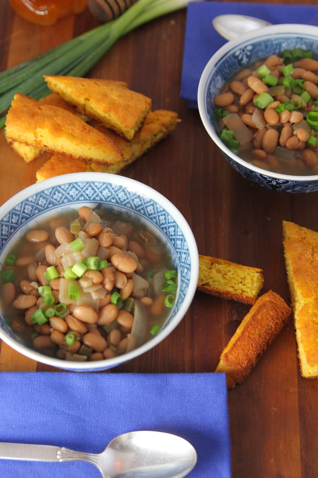 carmen's kitch Crockpot Pinto Beans & Cornbread