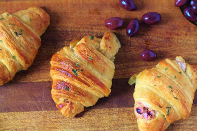 Goat's cheese, olive and thyme croissants