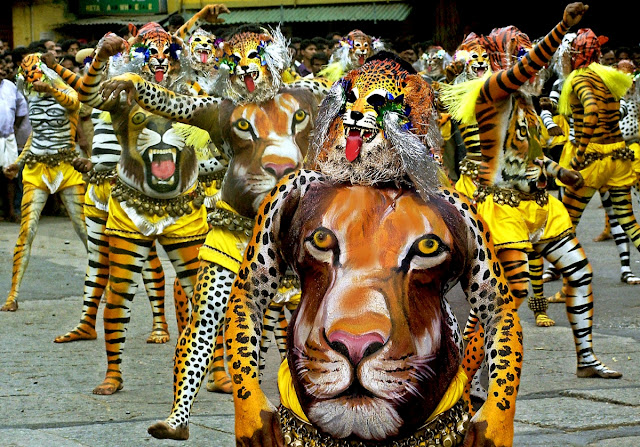 Pulaki Tiger Parade Kerala Festivités 