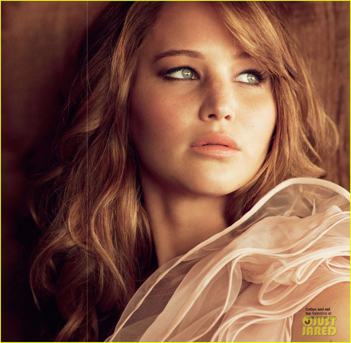 jennifer-lawrence-glamour-uk-april-2012-05.jpg