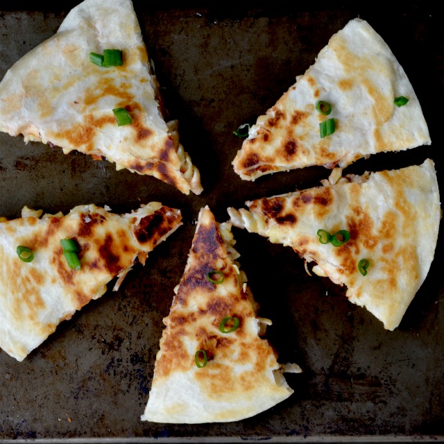 Bakeaholic Mama Macaroni and Cheese Quesadillas