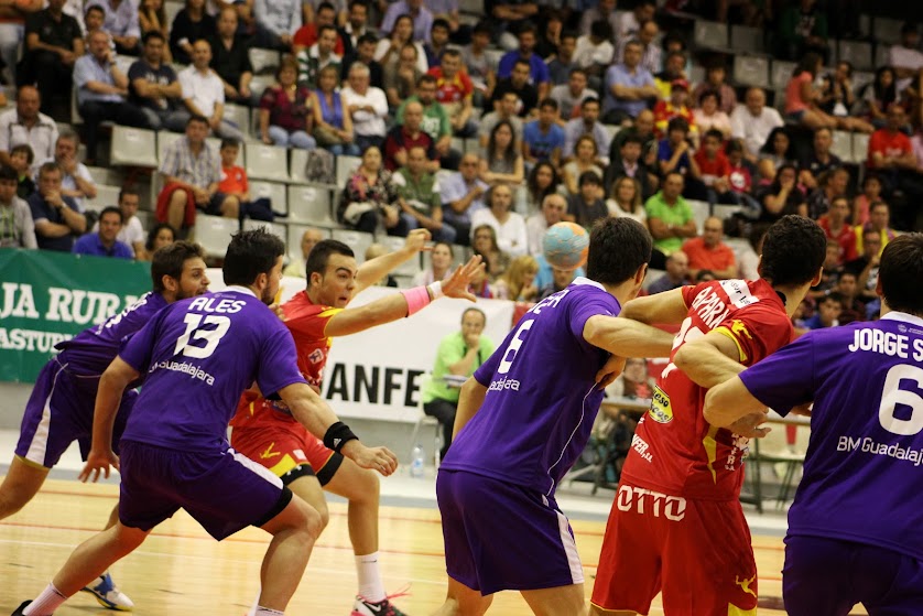 Ales Silva es el 13 ó el 86? | Mundo Handball Ales Silva es el 13 ó el 86? | Mundo Handball