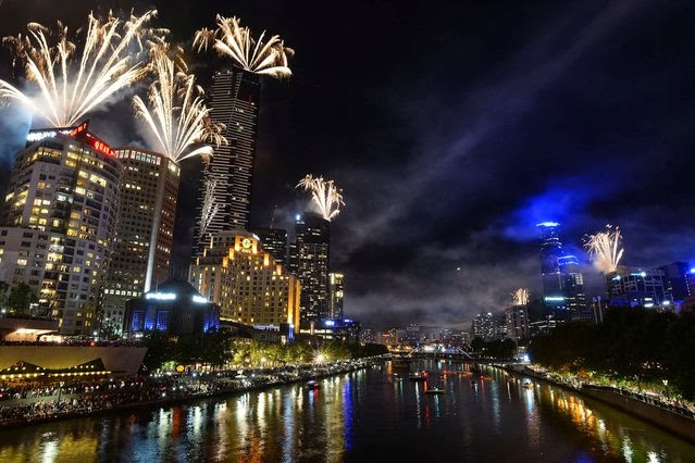 Fuegos Artificiales, año nuevo 2014, Melbourne, Australia Fuegos Artificiales, año nuevo 2014, Melbourne, Australia