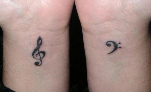 small wrist tattoos henna tattoos small wrist tattoos henna tattoos
